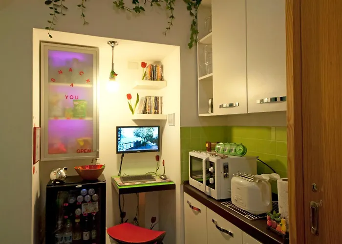 Acomodação com café da manhã  Rhome86